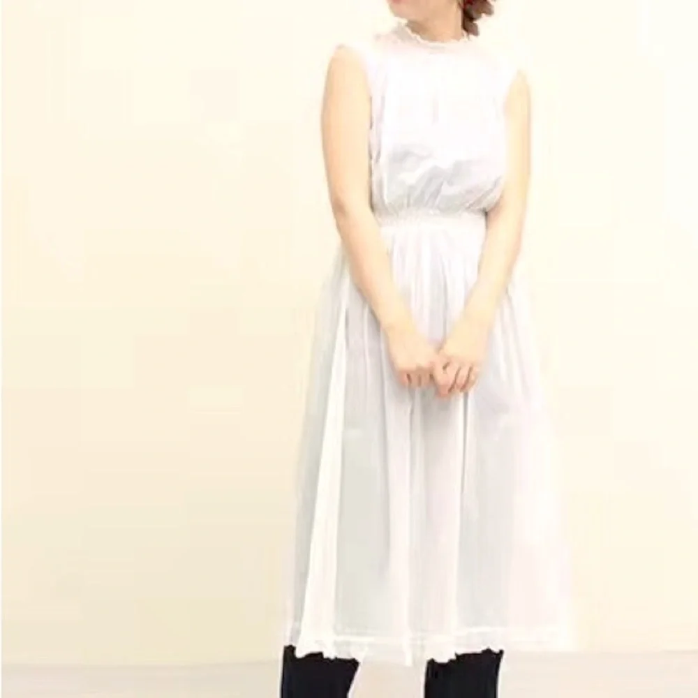 Dress - Picture 2 of 8